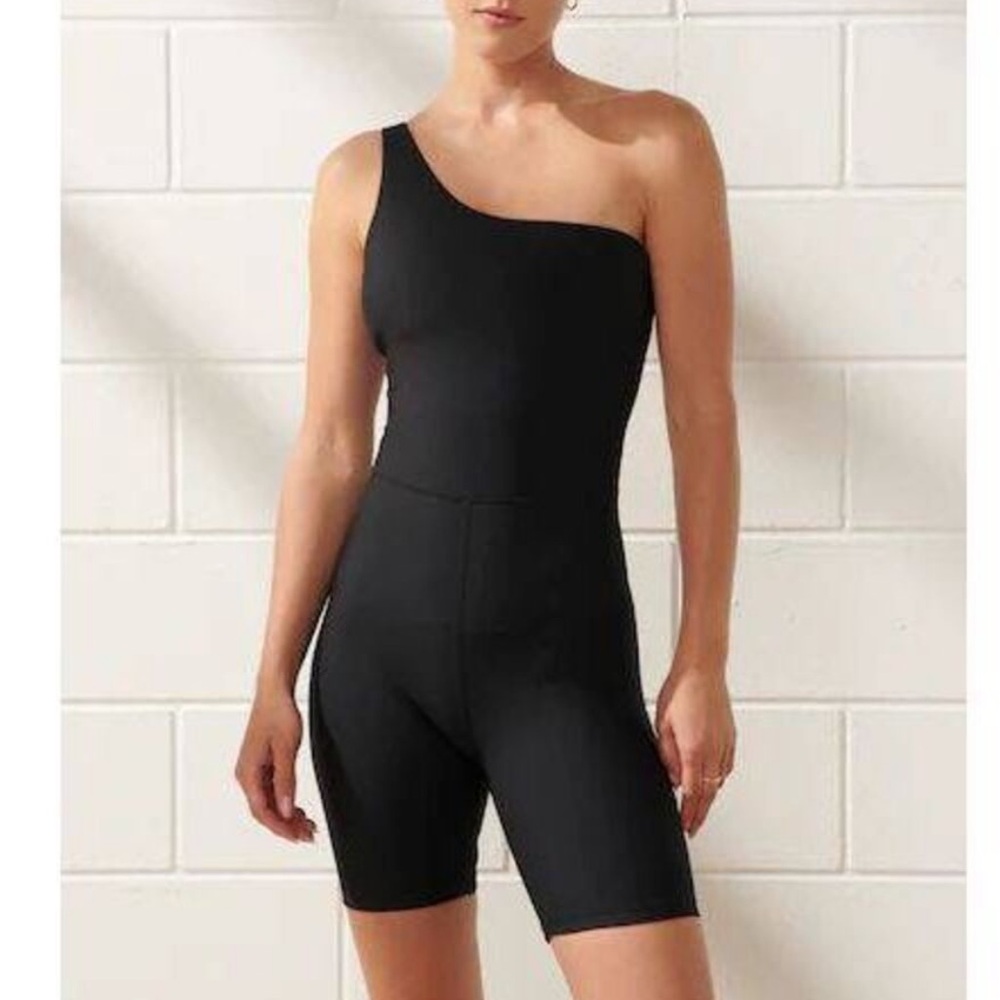 NWOT Abercrombie & Fitch YPB SculptLux Romper One Shoulder Black Size XS